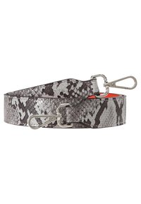 Correa para perro con estampado de serpiente en gris y negro, con clips metálicos para sujeción. Textura suave de cuero sintético con detalles contrastantes.