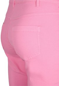 Zizzi Džínové kraťasy - pink