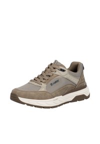 Taupefarbener und beiger Schnürschuh mit Mesh- und Wildlederpaneelen, dicker weißer Sohle und Markenlogos an Seite und Sohle.