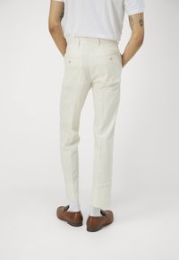 Jack & Jones PREMIUM JPRRIVIERA - Costum - cloud dancer
