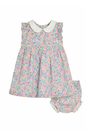 Conjunto de vestido floral que incluye un vestido sin mangas con cuello, con patrones en tonos rosa, púrpura y verde, acompañado de unos calzoncillos a juego. Tejido suave.