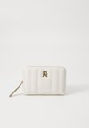 FEMININE - Wallet - ivory petal