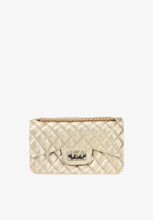 Borsa a tracolla gold trapuntata con catena, dotata di chiusura metallica con logo e rifinitura in materiale liscio e lucido.