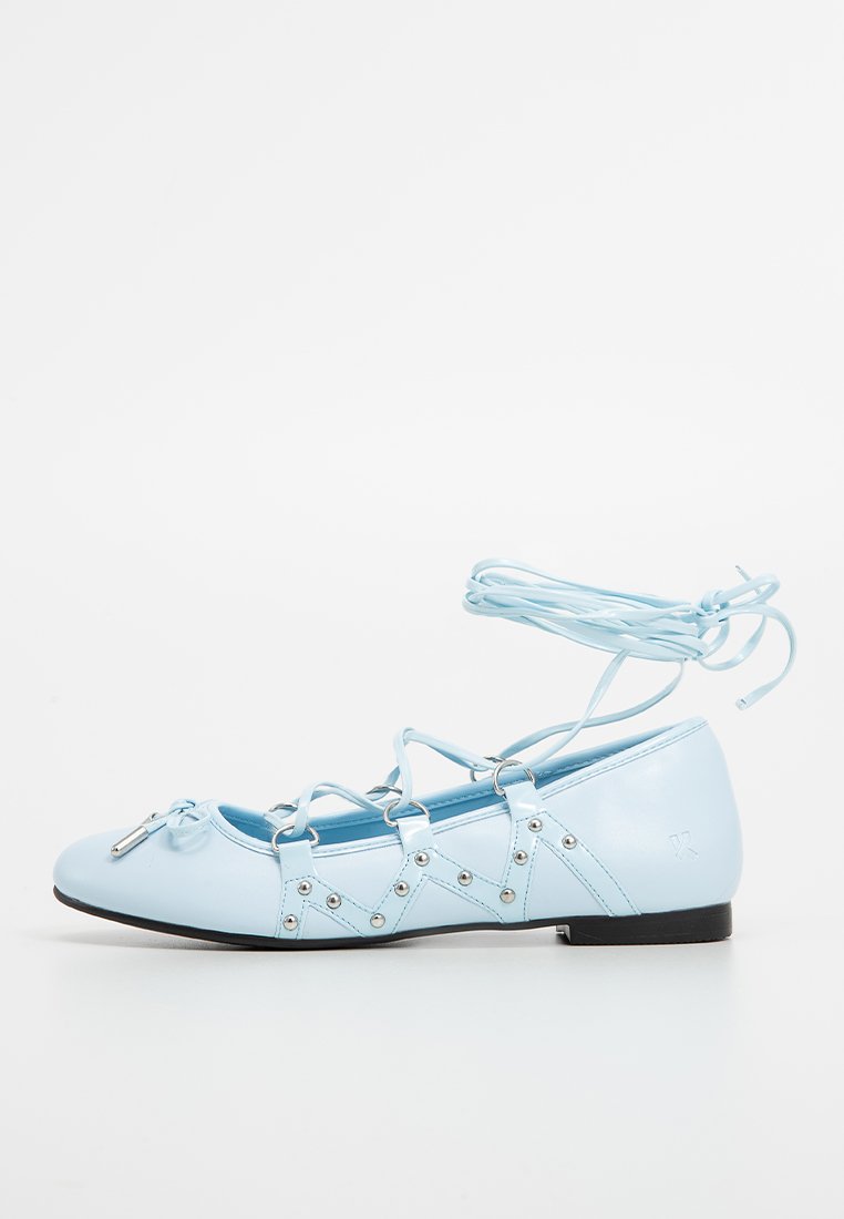 Koi Footwear Ballerina’s met enkelbandjes blauw