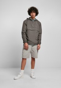 Urban Classics BASIC - Větrovka - darkshadow