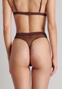 Maison Close CORPS A CORPS - String - brown