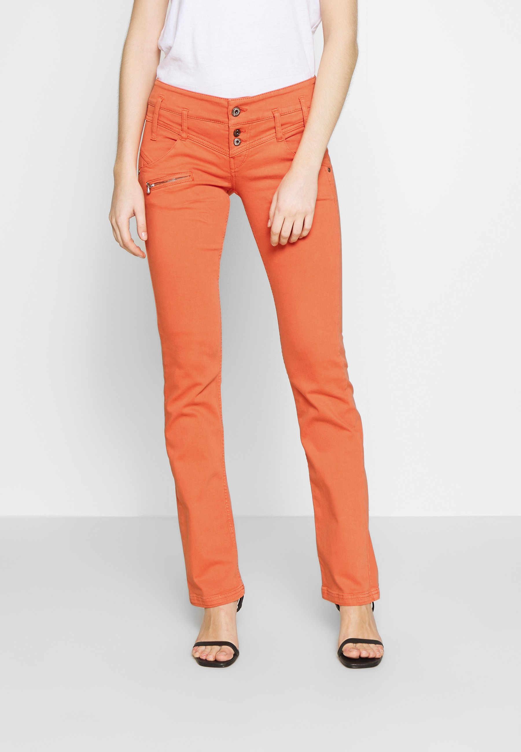 Freeman Porter Zalando 2025