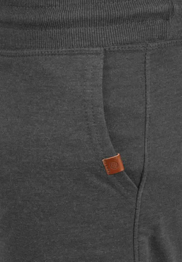 BHMULKER REGULAR FIT - Tracksuit bottoms - path mix4