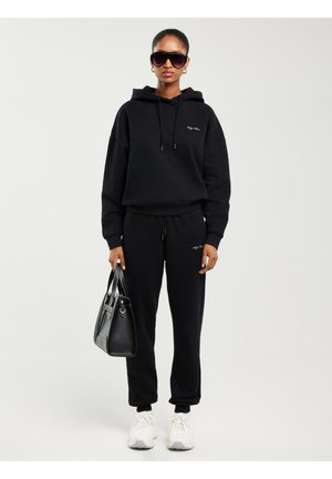 Big Star MEGAN - Kapuutsiga pusa - schwarz