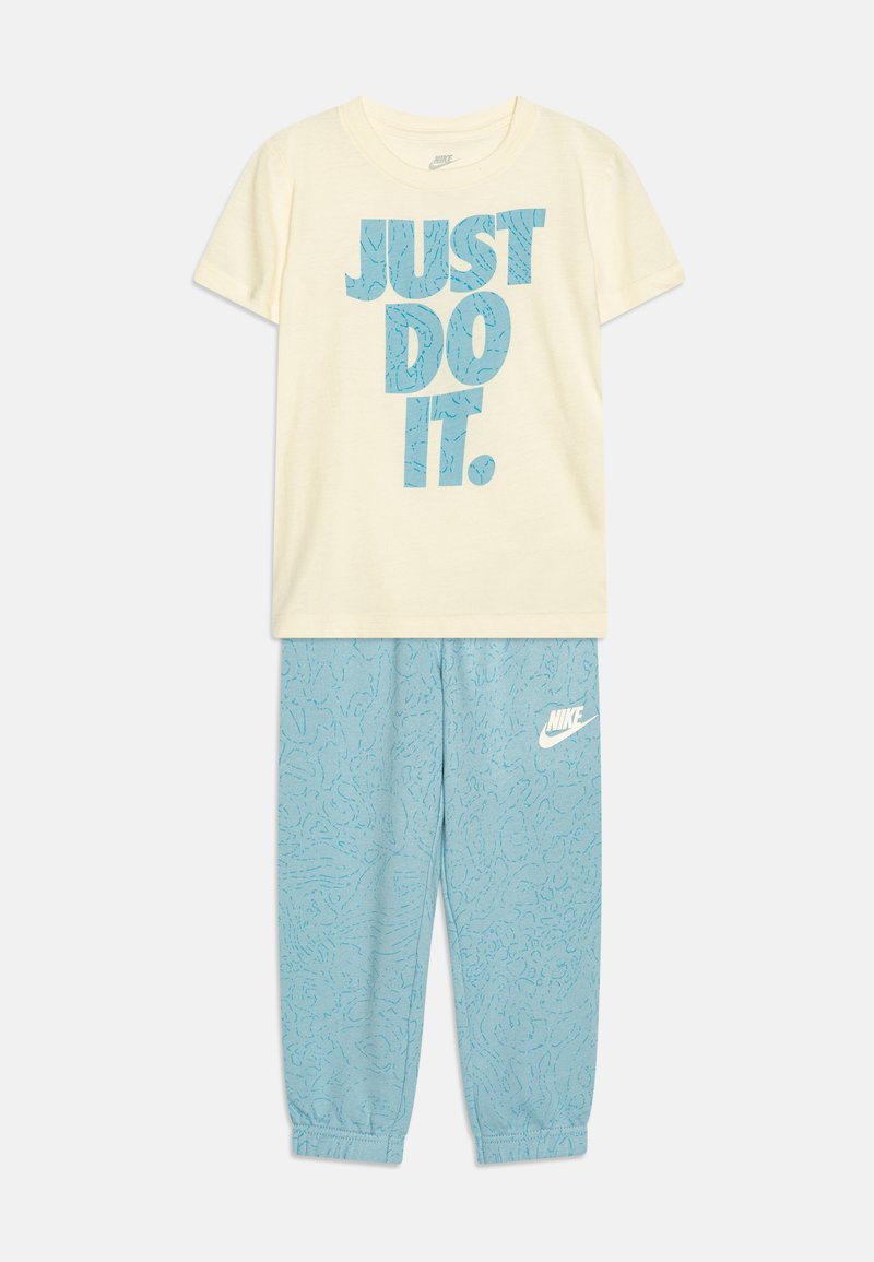 nike 200 ocean bliss