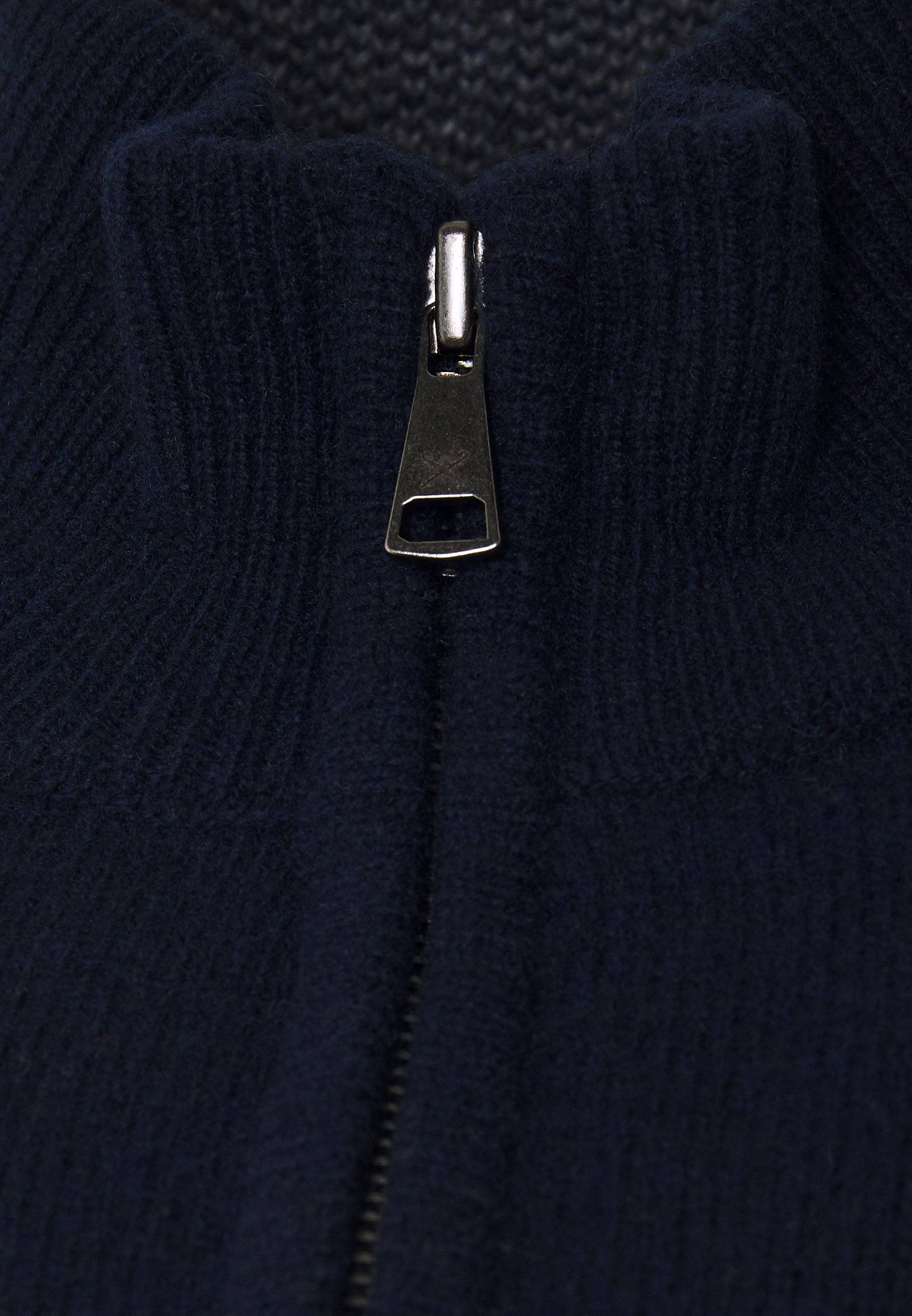 Hackett London Strikkegenser navy Zalando.no Hackett London Lett jakke navy Zalando.no