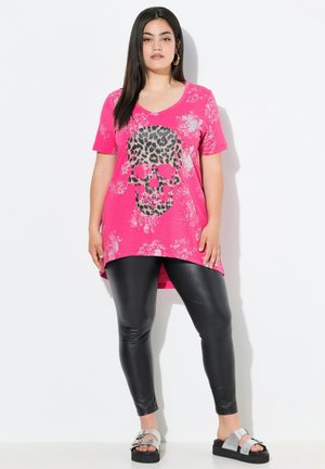 LEO TOTENKOPF V AUSSCHNITT HALBARM - Print T-shirt - hibiscus pink