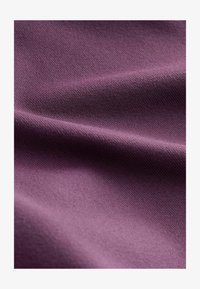 Sélectionné, aubergine