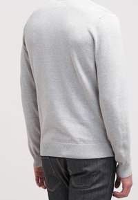 Pier One Sweter