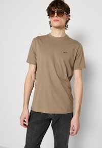 BOSS Basic póló - light/pastel green