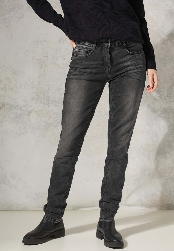 IM CASUAL FIT - Jeans Slim Fit - schwarz