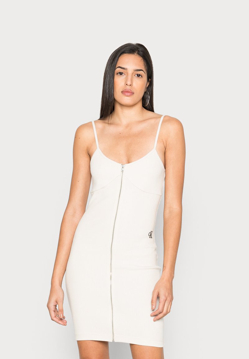 Damen Kleider | Calvin Klein Jeans ZIP THROUGH DRESSEtuikleideggshell/offwhite - FO22500 Damen Kleider | Calvin Klein Jeans ZIP THROUGH DRESSEtuikleideggshell/offwhite - FO22500