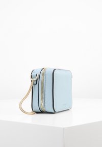 Topshop Cross body bag - blue
