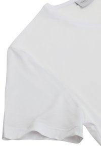 T-shirt bianca di cotone con scollo rotondo e maniche corte. Il tessuto appare liscio con una consistenza morbida. Nessun motivo o dettaglio visibile.