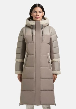 Daunenjacke in hellem Beige mit einer plüschigen, cremefarbenen Kapuze. Verfügt über horizontale, gesteppten Paneele, Seitentaschen und verstellbare Zugbänder.