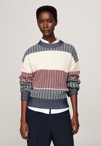Tommy Hilfiger GLOBAL ALL OVER  - Strickpullover - desert sky