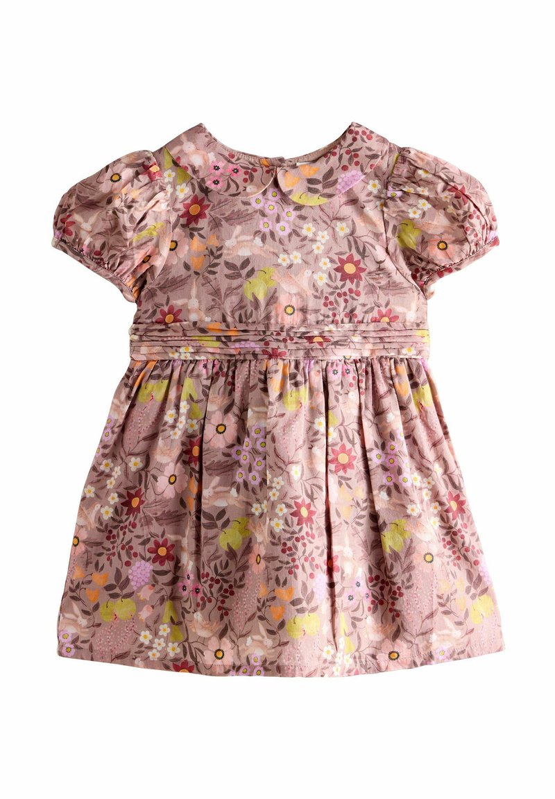 Vestido rosa para niña pequeña con mangas abullonadas, un cuello redondeado y un patrón floral que presenta flores y hojas.