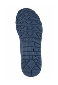Semelle d'une chaussure bleu marine avec des motifs de relief texturés comprenant des triangles et des formes de grille, conçue pour l'adhérence et la durabilité.
