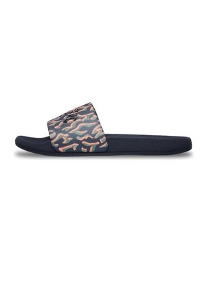 Donkerblauwe slipper met een gestructureerde zool en een brede band met een abstract patroon in roze en lichtblauw.