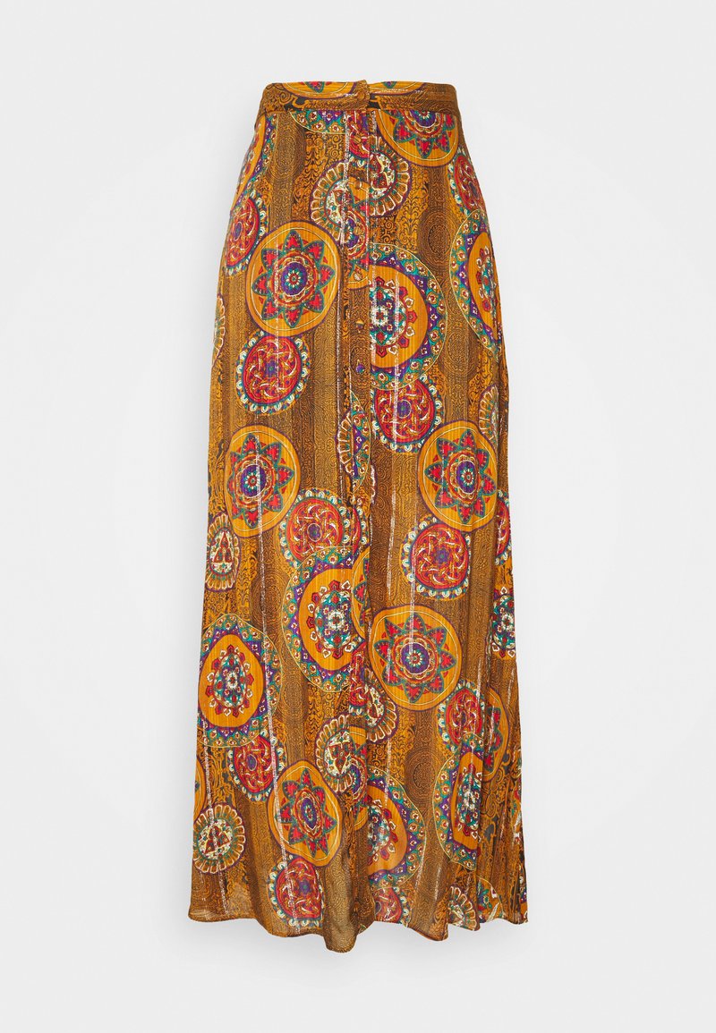 Jupe maxi en tissu imprimé marron présentant des motifs circulaires avec des designs floraux vibrants en rouge, bleu et vert. Fermeture à boutons à l'avant.
