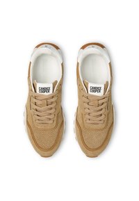 Beige sneakers made of perforated suede and leather, featuring a white rubber sole and laces, with "Candice Cooper" logo on the tongue.