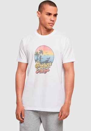 STRANGER THINGS - LA GRADIENT - T-shirt print - white