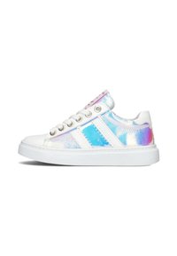 Witte sneakers met iriserende, reflecterende accenten en holografisch ontwerp. Voorzien van een gladde textuur, ronde neus en vijf veterogen.
