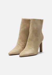 Zign Stivaletti - beige