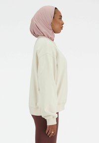 New Balance ATHLETICS FRENCH TERRY CREW - Felpa - linen