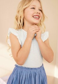 Next REGULAR FIT biały