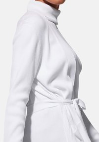 MADELEINE Strickjacke - white