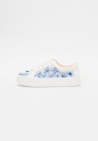 Blue by Betsey Johnson - NINO - Sneakers laag - white/blue Miniatuurafbeelding 1