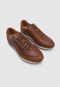 KangaROOS Sneaker low - camel