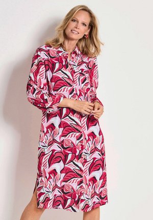 MIT BLÄTTERPRINT - Robe chemise - pink patterned