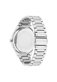 Silberner Edelstahl-Armbanduhr mit einem polierten Gliederarmband, rundem Gehäuse und einem glatten, reflektierenden Rücken. Markenname "Tamaris" auf der Schließe eingraviert.