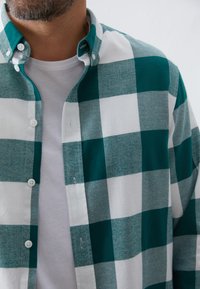 Pier One Hemd - green/white
