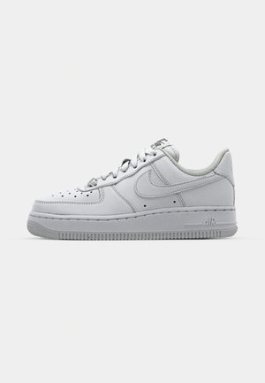 Nike Sportswear AIR FORCE 1 07 NEXT NATURE - Trainers - white/black/metallic silver