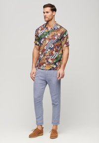 Superdry & Co HAWAIIAN RESORT - Camisa - michinaga green