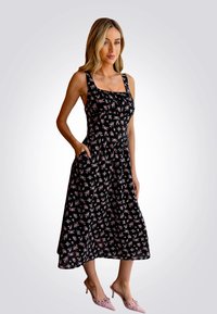 Cupshe DITSY FLORAL PRINT - Vestido informal - black pink