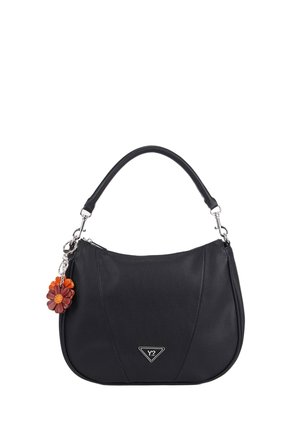 Borsa a tracolla in pelle nera con manico singolo, finiture in argento, targhetta con logo triangolare e portachiavi a forma di fiore arancione-rosso.