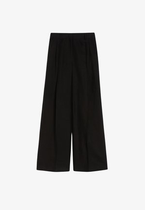 Pantalons larges noirs à taille haute, avec des plis et un tissu texturé lisse. Design épuré sans quincaillerie ni ornements visibles.