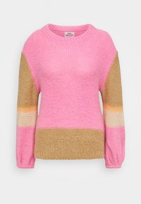 Mads Nørgaard Maglione - pink