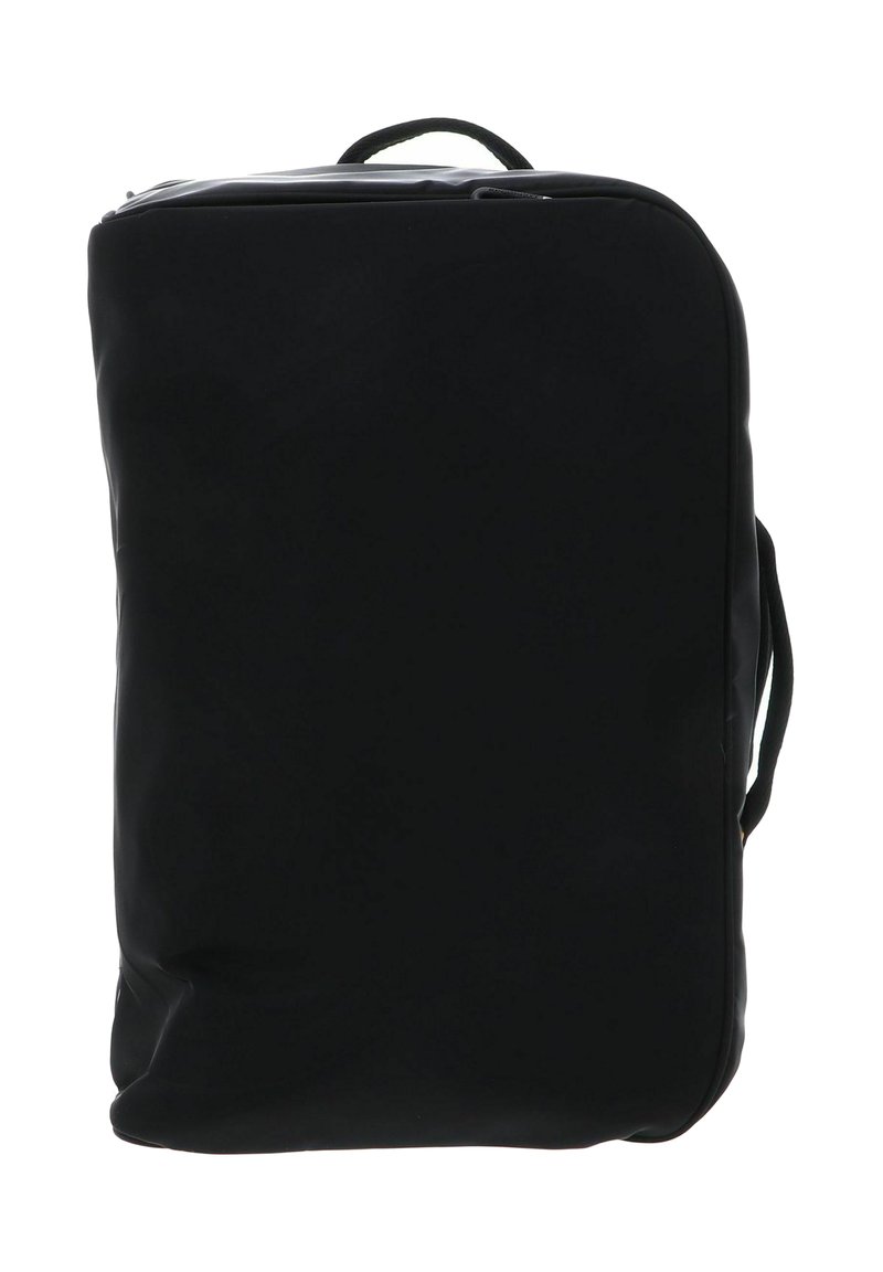 Sac à dos noir au design rectangulaire et épuré. Confectionné en tissu lisse, il dispose d'une poignée supérieure et d'une quincaillerie discrète.