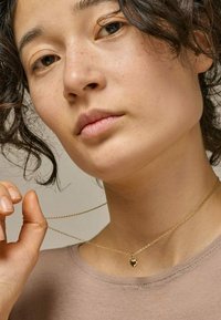 Enamel Copenhagen AMORE - Halskette - gold-coloured