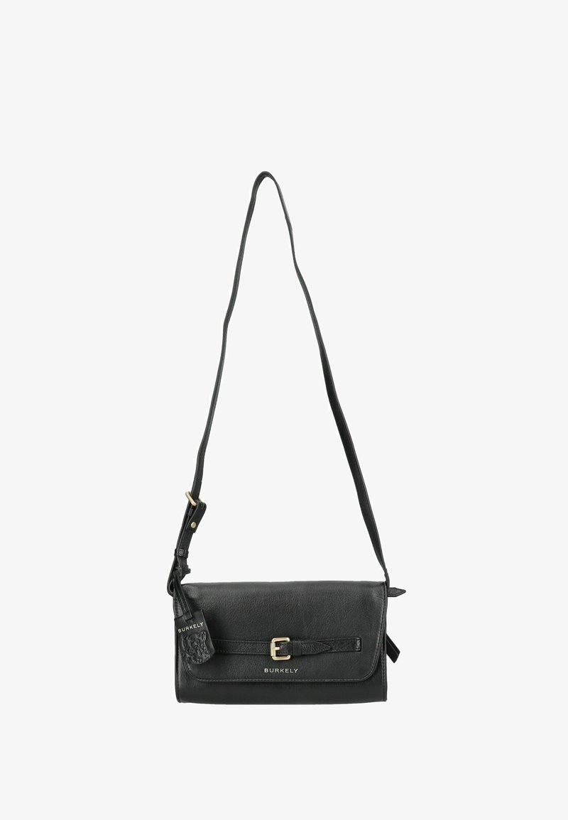 Borsa a tracolla Burkely in pelle nera con tracolla regolabile, dettaglio con fibbia e etichetta con marchio sulla patta frontale.